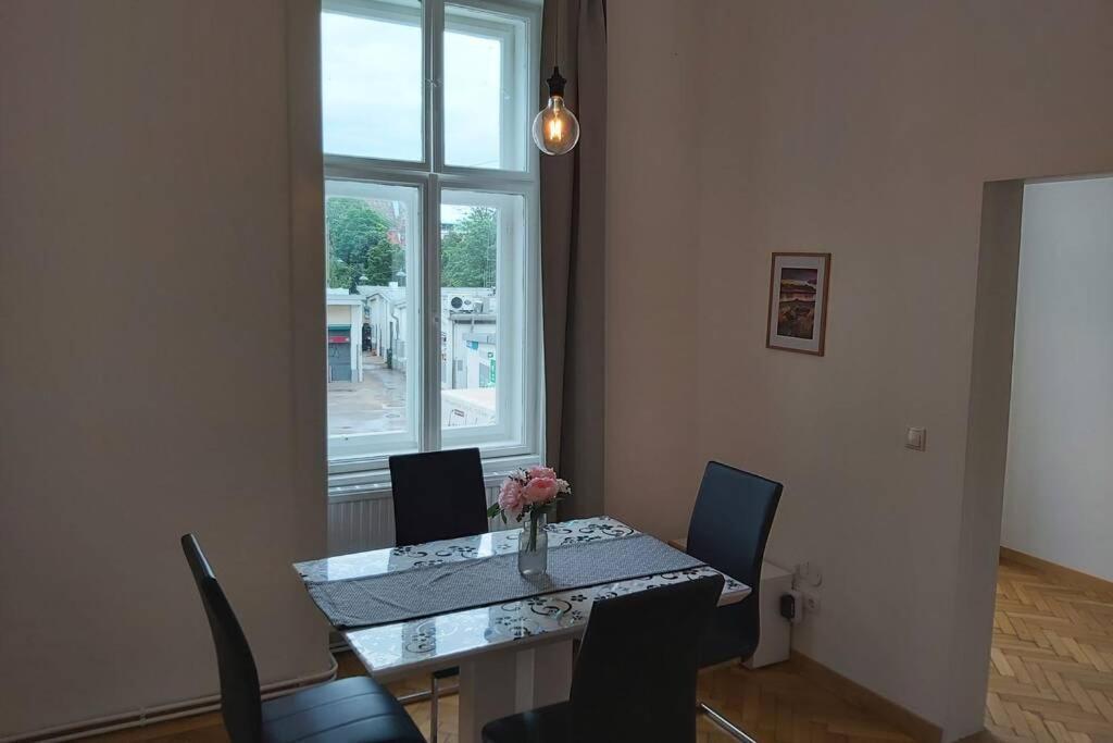 Lovely New 2 Bedroom Near Hannovamarkt Vienne Extérieur photo