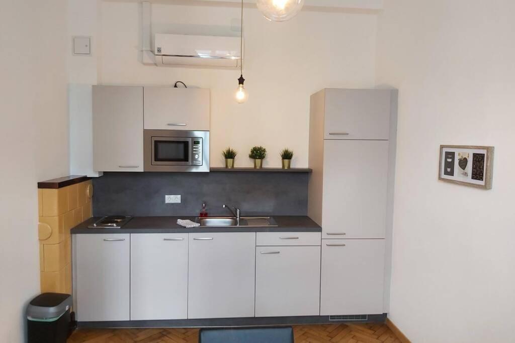 Lovely New 2 Bedroom Near Hannovamarkt Vienne Extérieur photo